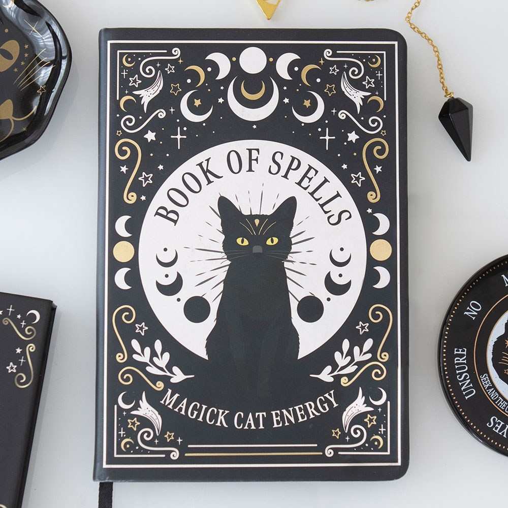 Something Different - Black Cat Magick Book of Spells A5 with Pen Notitieboek - Zwart